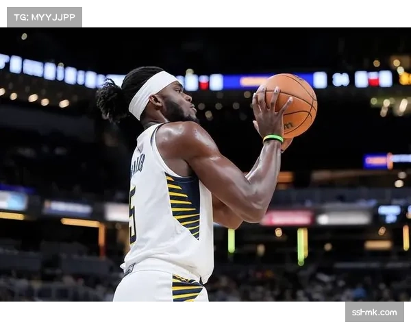 沃克仅得2分3板,步行者球员状态起伏较大 沃克仅得2分3板,步行者球员状态起伏较大